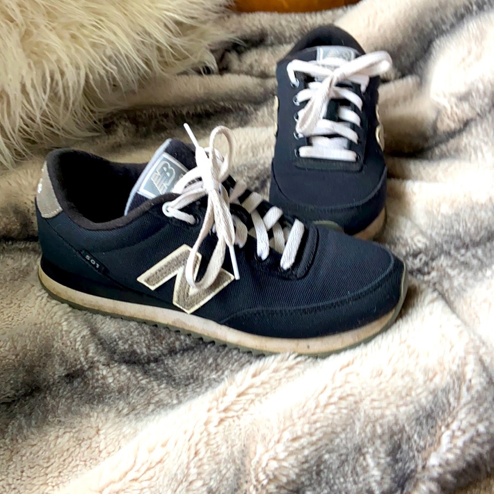New Balance 501 black and grey shoe